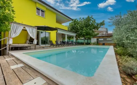 Villa Gaya