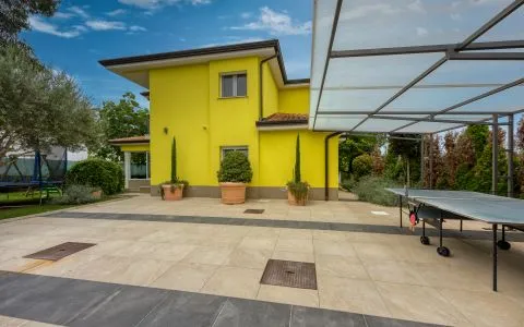 Villa Gaya